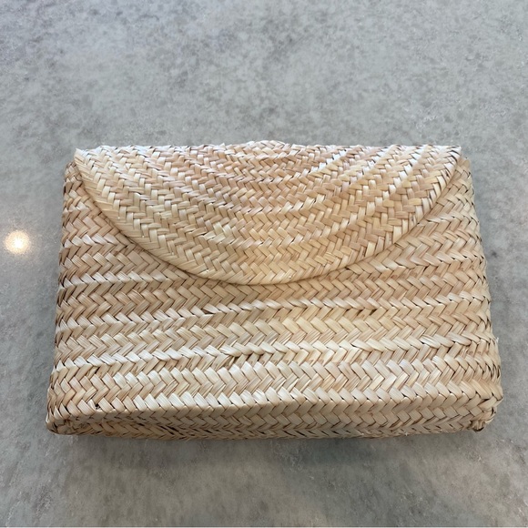 Poolside “Mom” Straw Envelope Clutch Bag